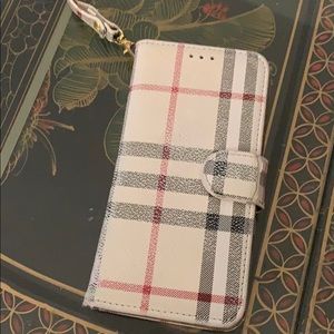 Samsung S8 plus designer case with wristlet